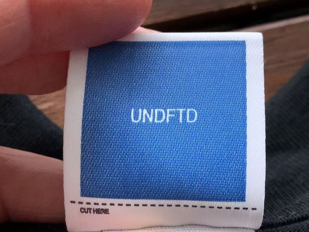 On Running ~85 UNDEFEATED T-SHIRT 55071636 (Im 185CM 70KG Iwear Size L In The Photo) - Image 26