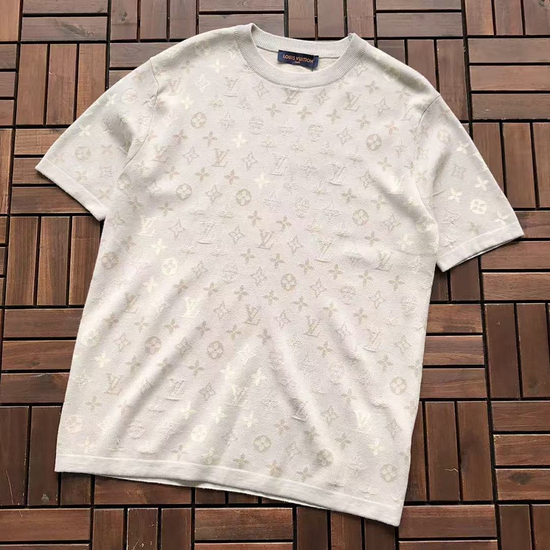 ~169 L🔥T-SHIRT SWEATER 55012506 (Im 176CM 58KG Iwear Size M In The Photo), photo 1