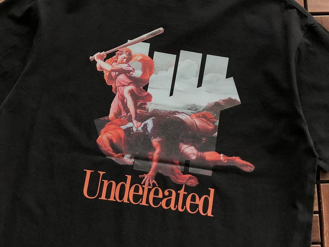 On Running ~85 UNDEFEATED T-SHIRT 55063053 (Im 180CM 68KG Iwear Size L In The Photo) - Image 11