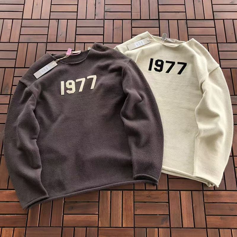 ~205 FOG SWEATER 22091954 Im 180CM 68KG Iwear Size M In The Photo, photo 1