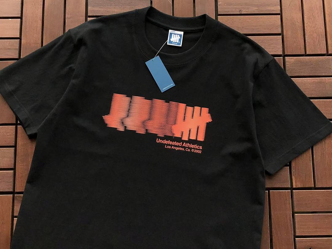 On Running ~89 UNDEFEATED T-SHIRT 11090284 (Im 180CM 68KG Iwear Size M In The Photo) - Image 11