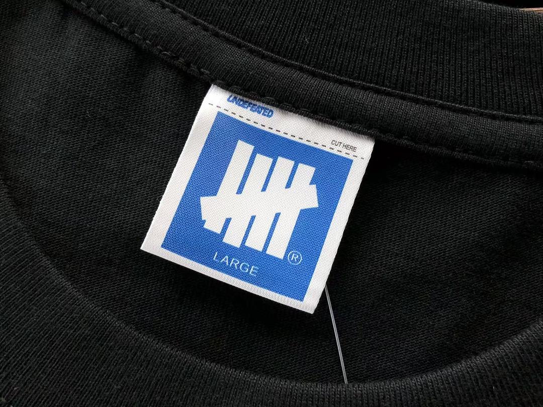 On Running ~ 85 UNDEFEATED T-SHIRT 55063073 (Im 180CM 68KG Iwear Size L In The Photo) - Image 22