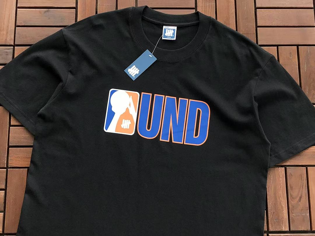 On Running ~ 85 UNDEFEATED T-SHIRT 55070684 (Im 185CM 80KG Iwear Size L In The Photo) - Image 15