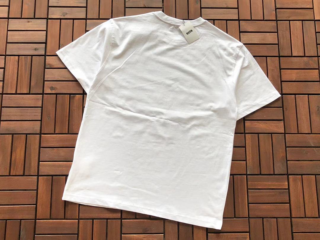 On Running ~115 GOD SELECTION XXX T-SHIRT - Image 17