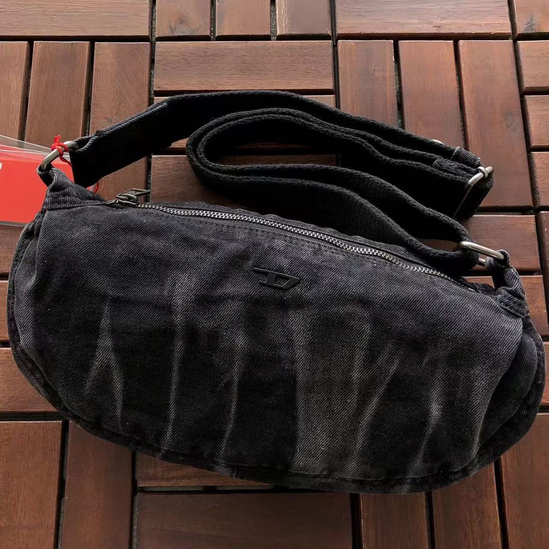 Other ~219 D🔥E🔥E🔥 BAG 66071721 (Long 33CM* Wide 15CM* High 9CM), photo 1