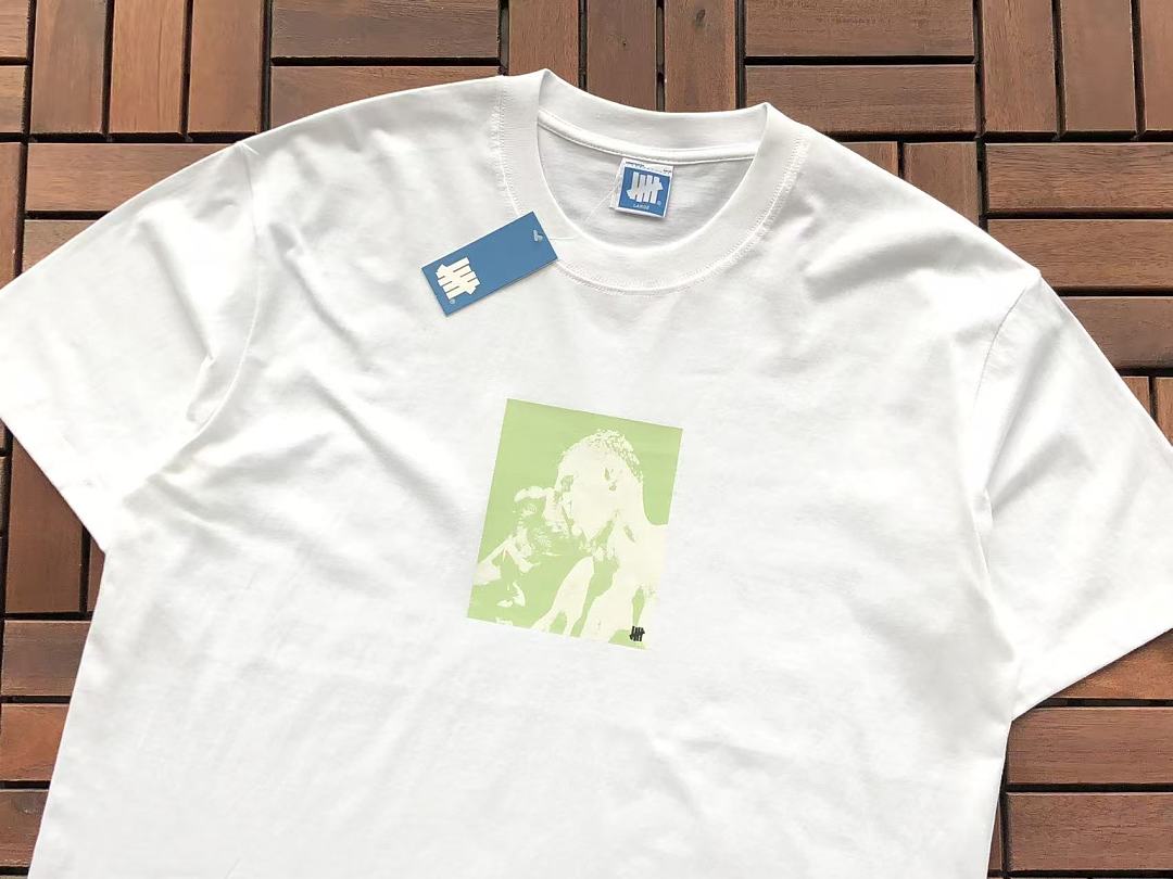 On Running ~ 85 UNDEFEATED T-SHIRT 55070696 (Im 185CM 80KG Iwear Size L In The Photo) - Image 9