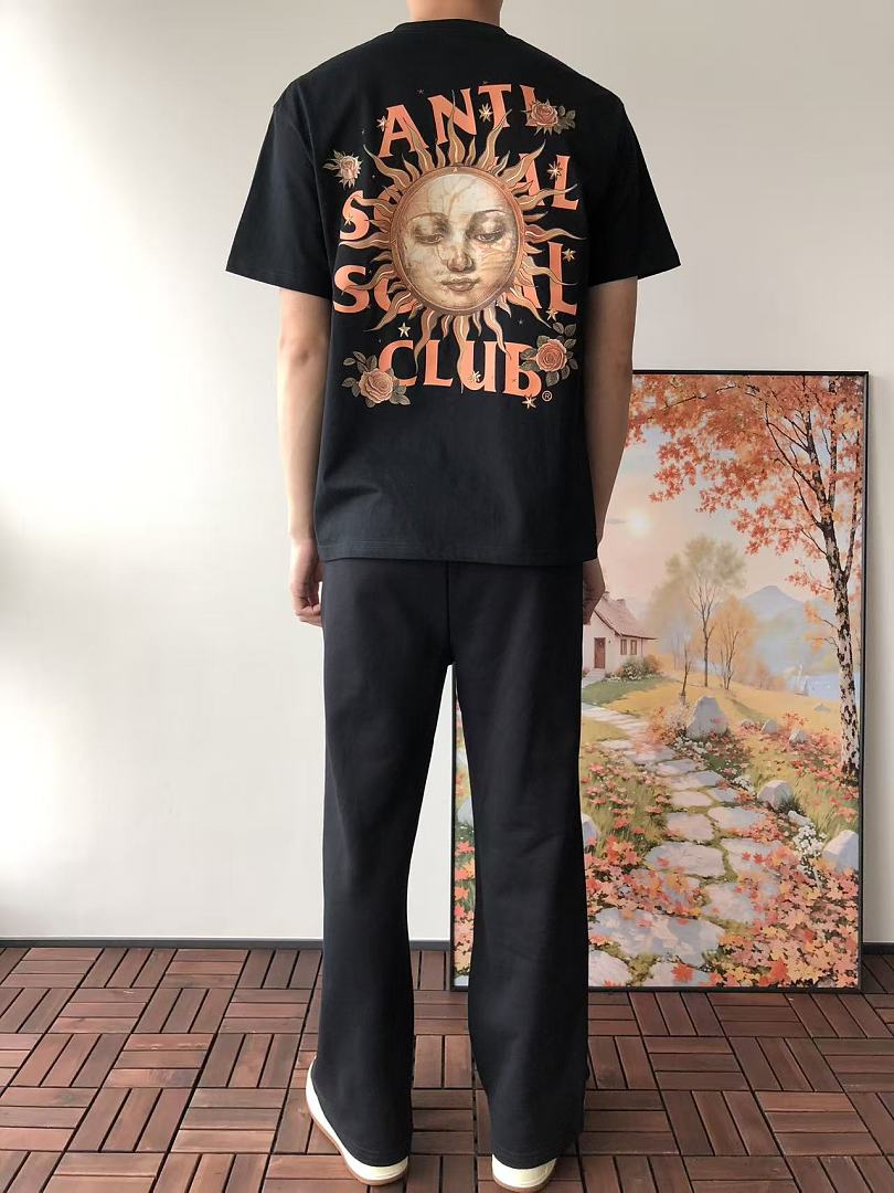 On Running ~ 85 ANTI SOCIAL CLUB T-SHIRT 55041721 (Im 180CM 68KG Iwear Size M In The Photo) - Image 4