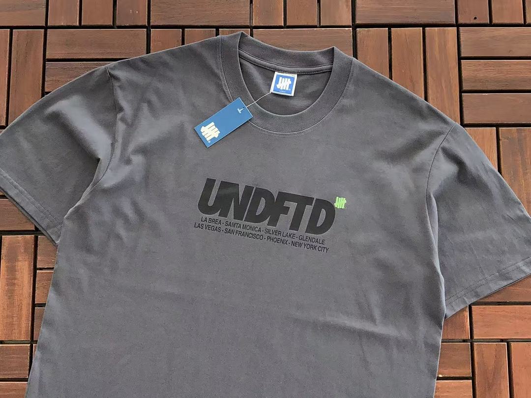 On Running ~85 UNDEFEATED T-SHIRT 55070691 (Im 185CM 80KG Iwear Size L In The Photo) - Image 13