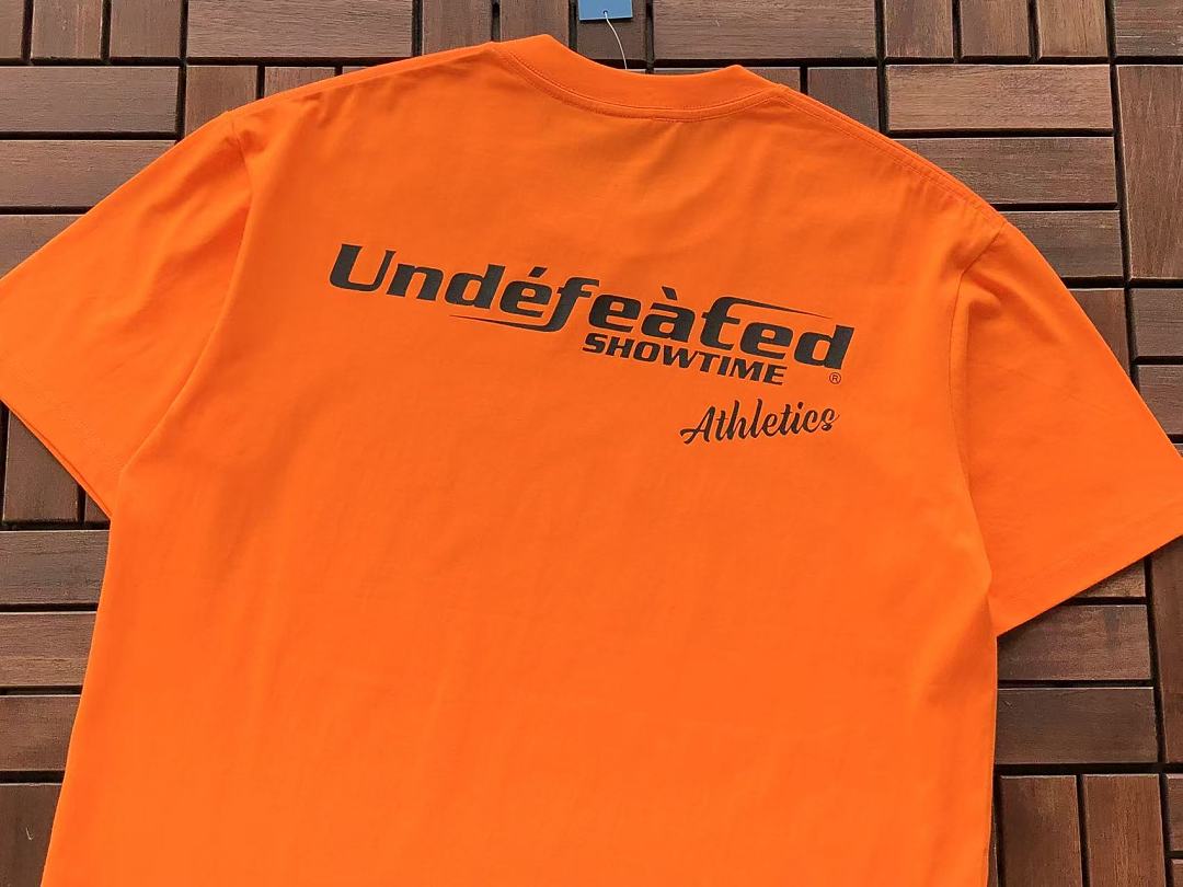 On Running ~85 UNDEFEATED T-SHIRT 55051427 (Im 185CM 80KG Iwear Size M In The Photo) - Image 13