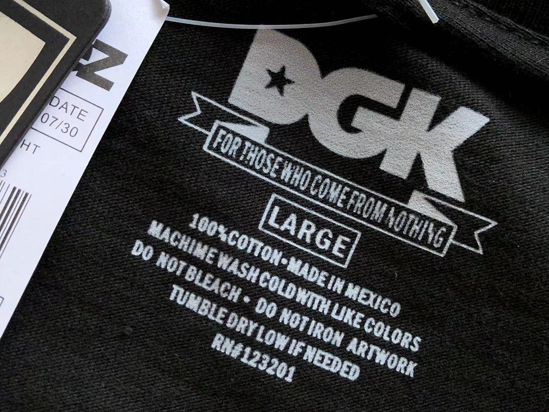 On Running ~95 DGK T-SHIRT - Image 17