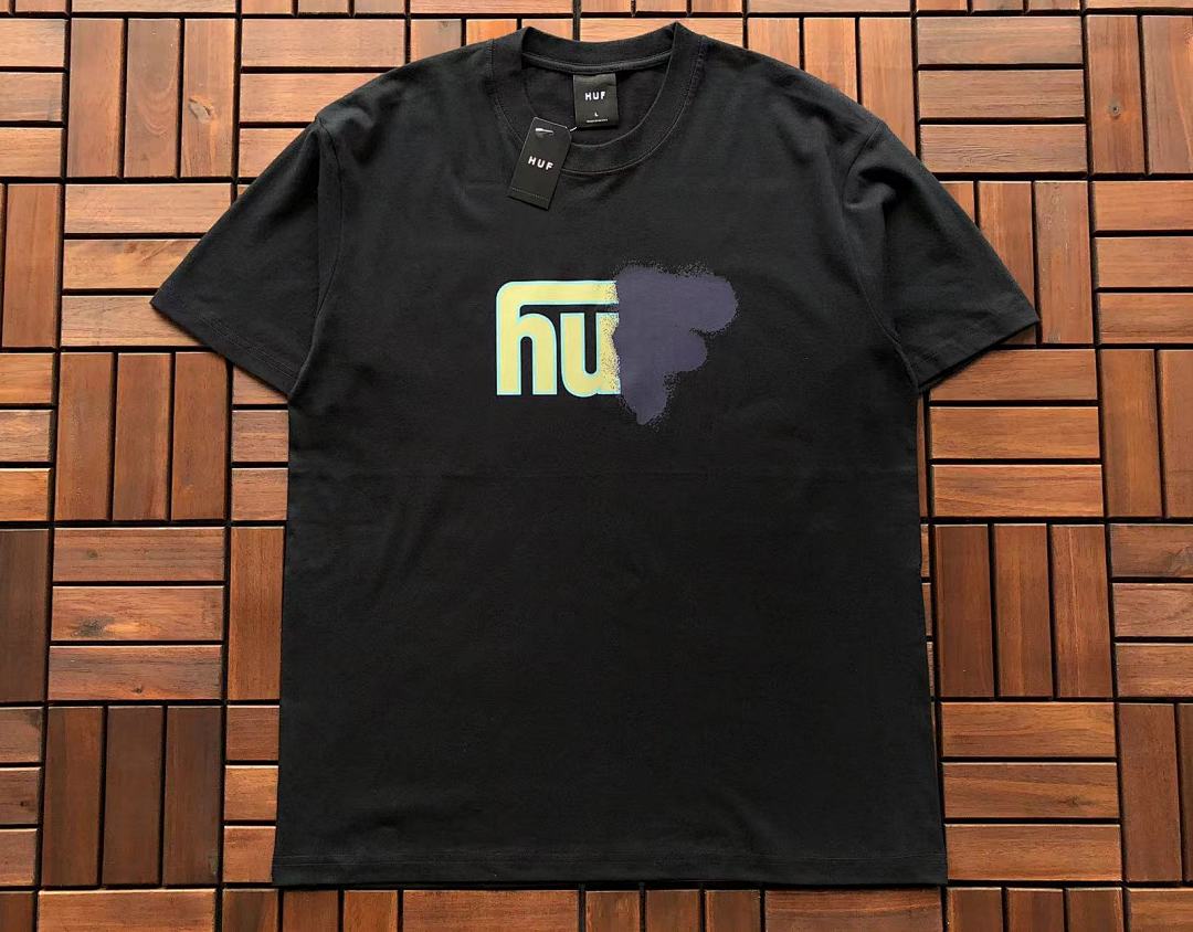 On Running ~85 HUF T-SHIRT - Image 5