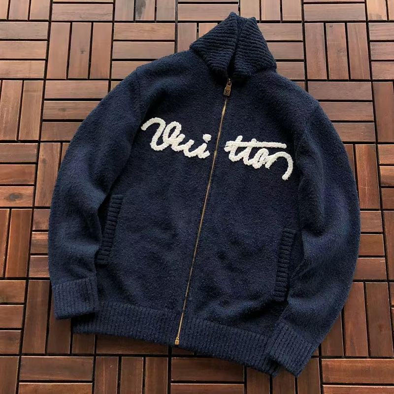 ~435 L🔥SWEATER, photo 1
