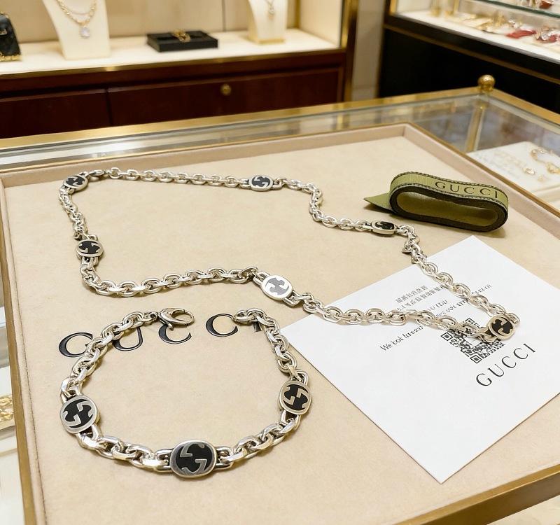 Other Bracelet ~ 185 Necklace ~226 G🔥C🔥I, photo 1