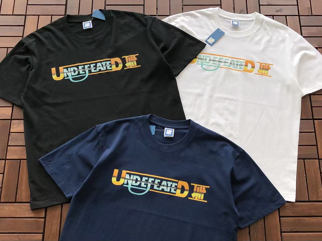 On Running ~85 UNDEFEATED T-SHIRT 55071018 (Im 185CM 70KG Iwear Size L In The Photo) - Image 6