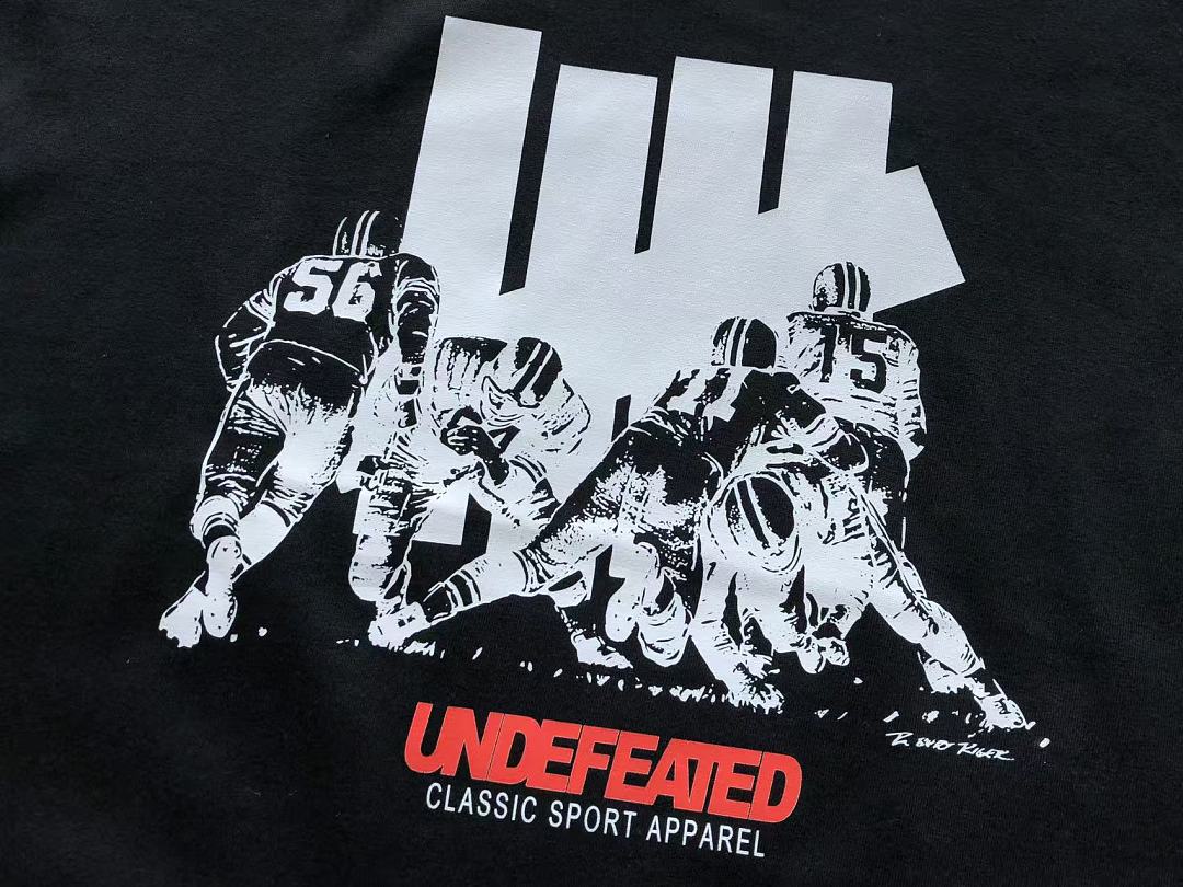 On Running ~ 85 UNDEFEATED T-SHIRT 55071635 (Im 185CM 70KG Iwear Size L In The Photo) - Image 9