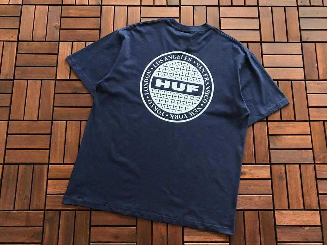 On Running ~85 HUF T-SHIRT - Image 14