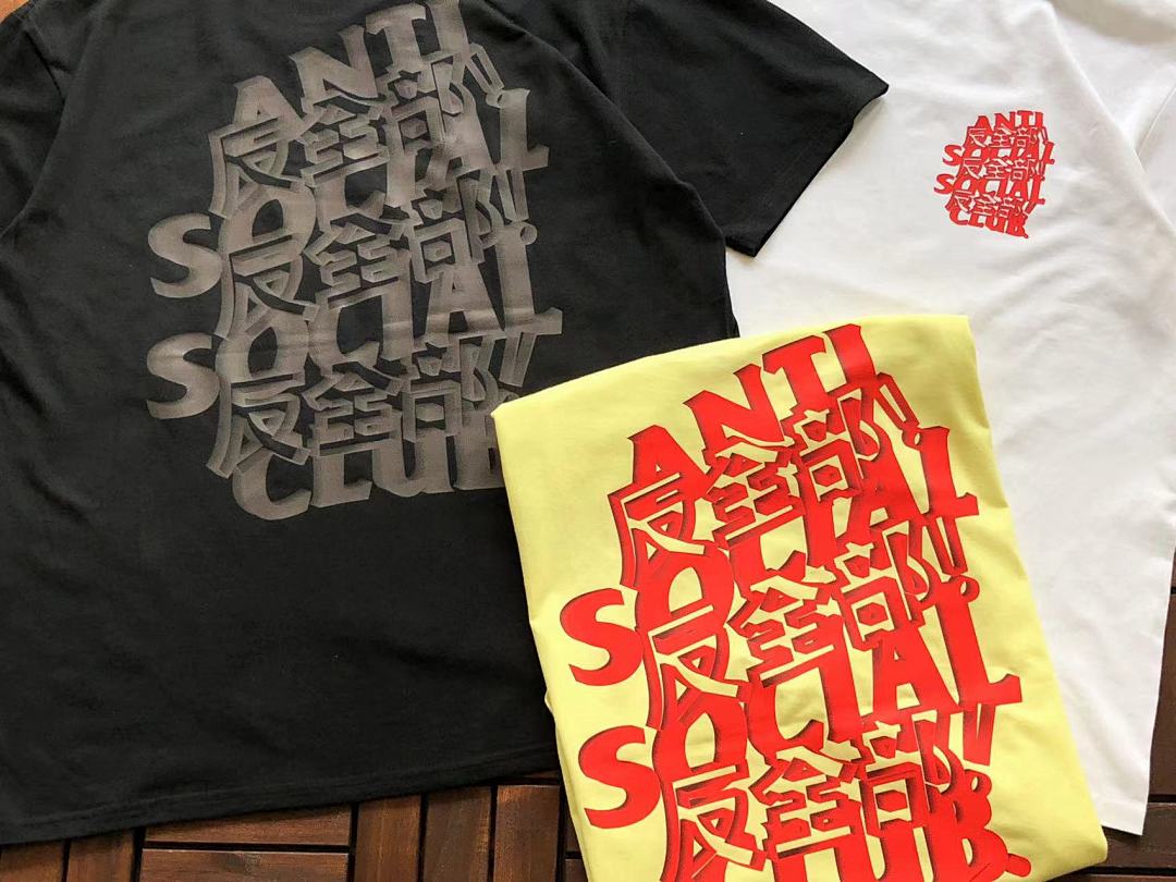On Running ~89 ANTI SOCIAL CLUB T-SHIRT - Image 4