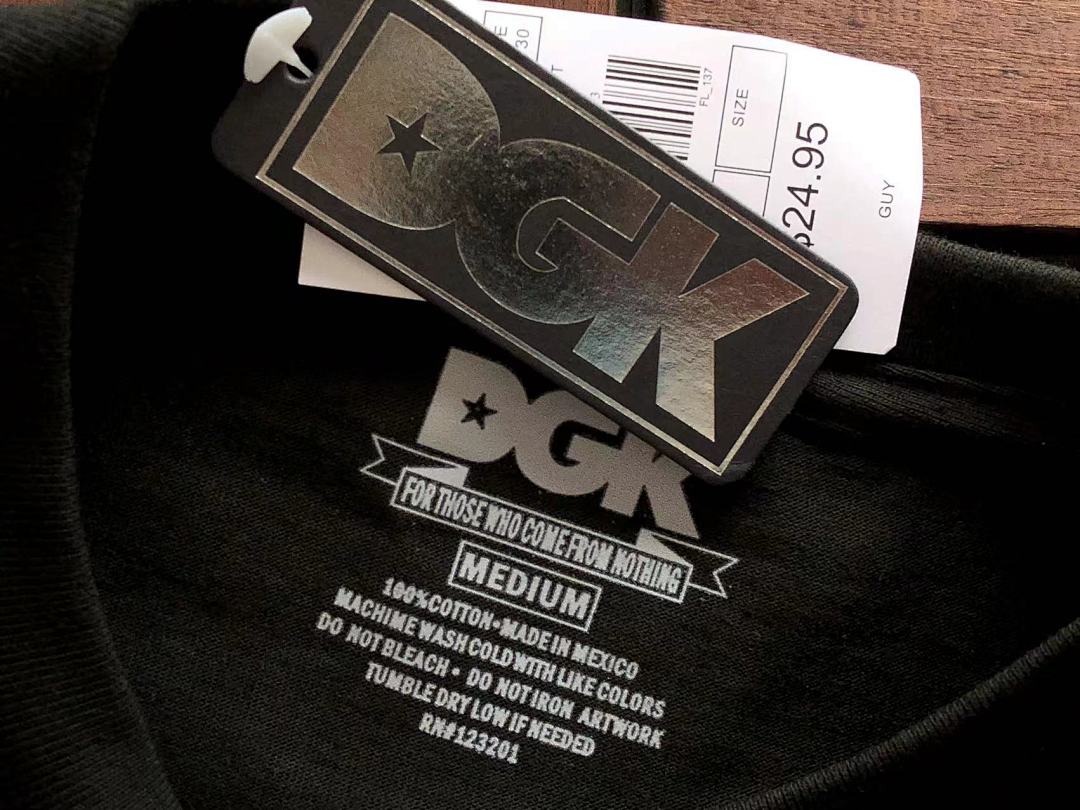 On Running ~95 DGK T-SHIRT - Image 29
