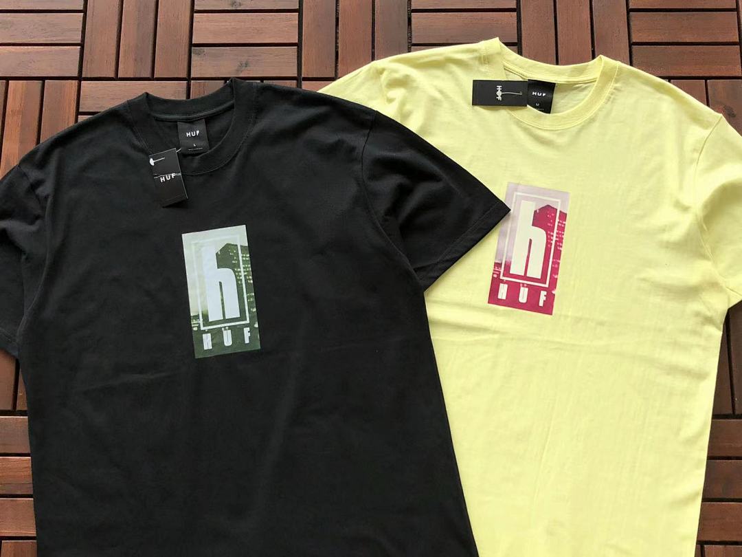 On Running ~85 HUF T-SHIRT - Image 4