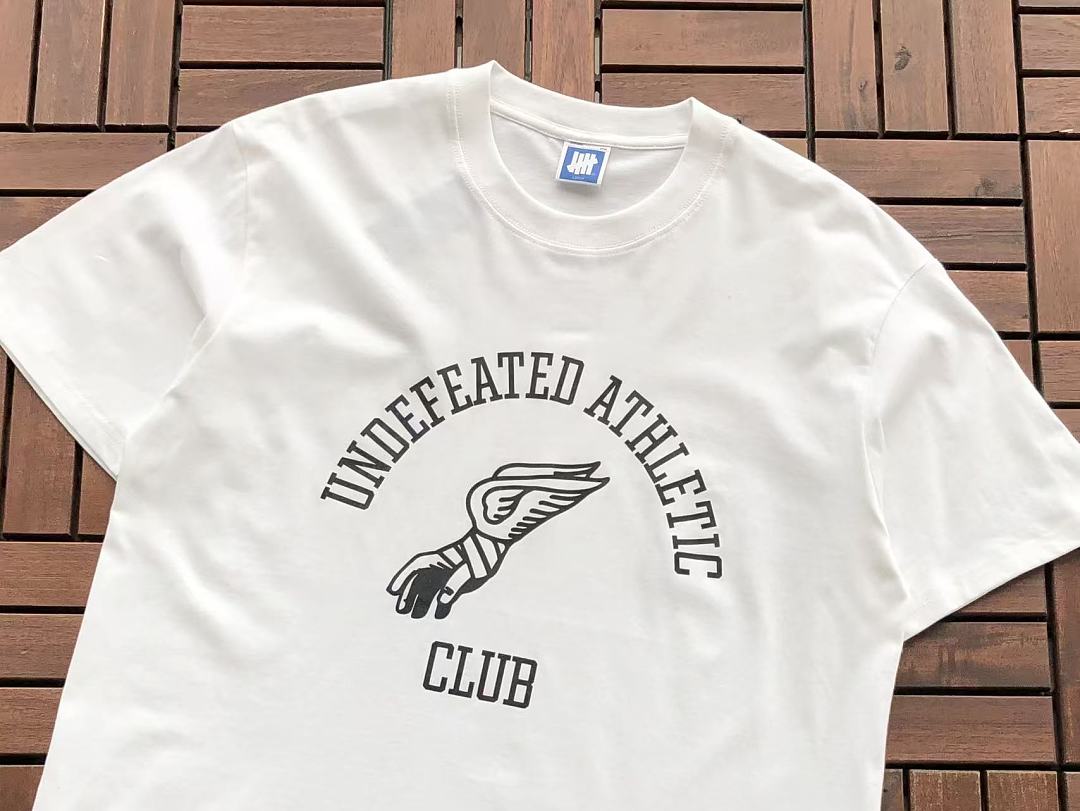 On Running ~85 UNDEFEATED T-SHIRT 55063084 (Im 180CM 68KG Iwear Size L In The Photo) - Image 8