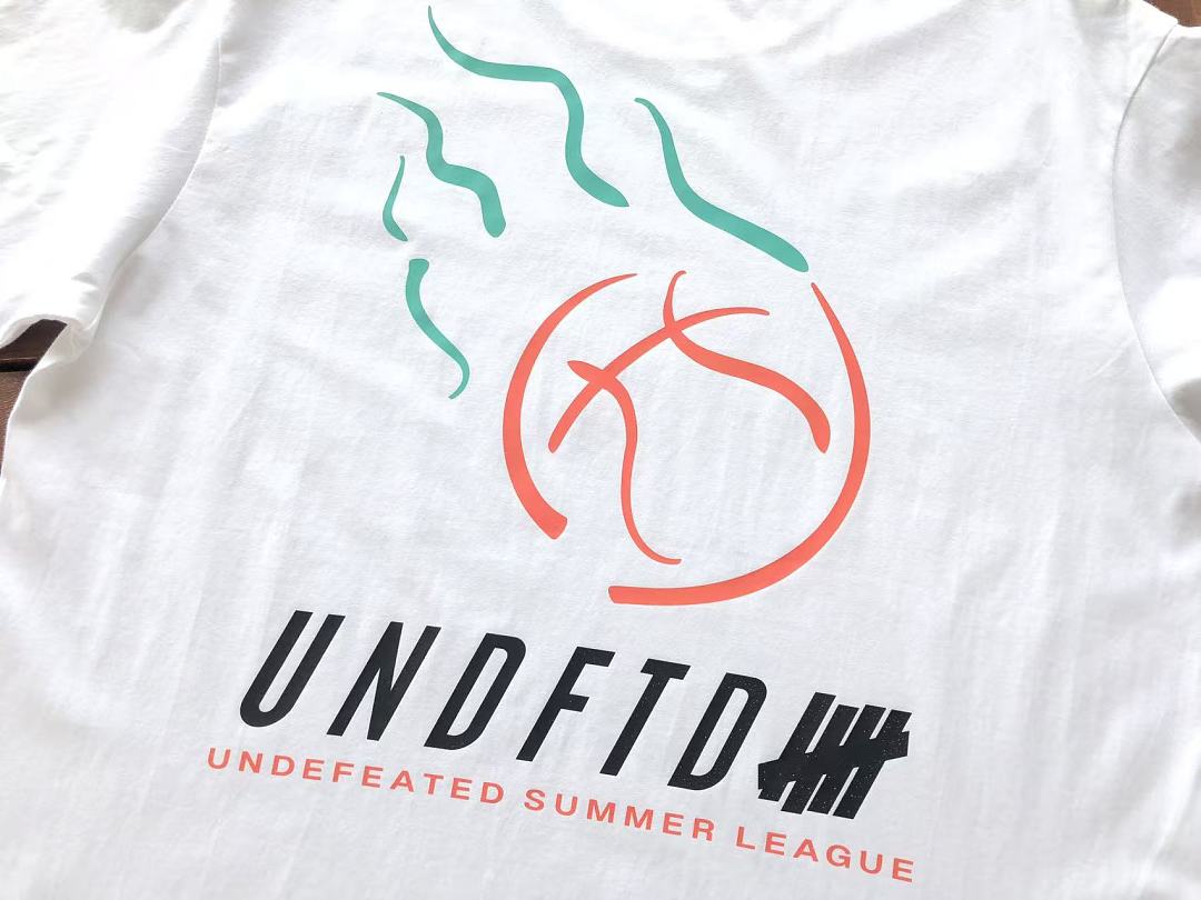 On Running ~ 85 UNDEFEATED T-SHIRT 55070689 (Im 185CM 80KG Iwear Size L In The Photo) - Image 10
