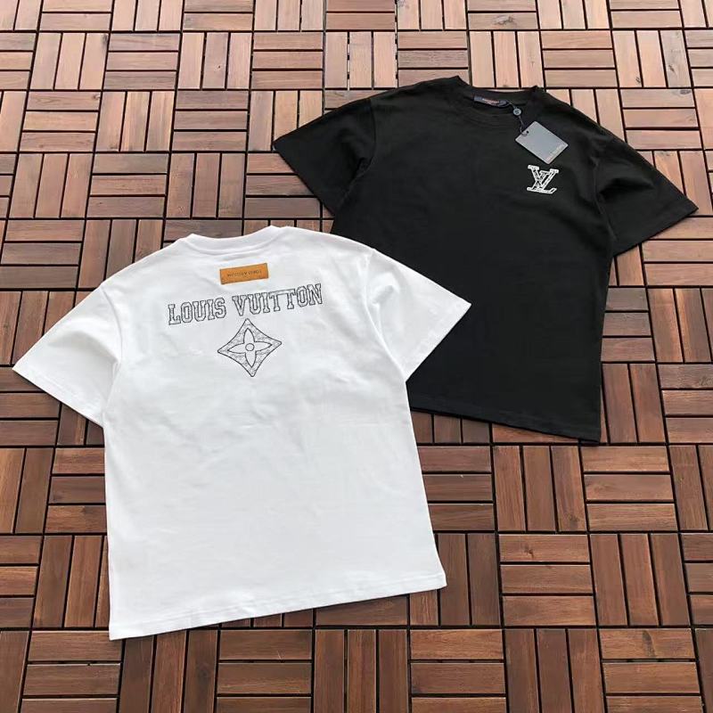 ~109 L🔥 T-SHIRT 77010702 (Im 176CM 58KG Iwear Size M In The Photo), photo 1