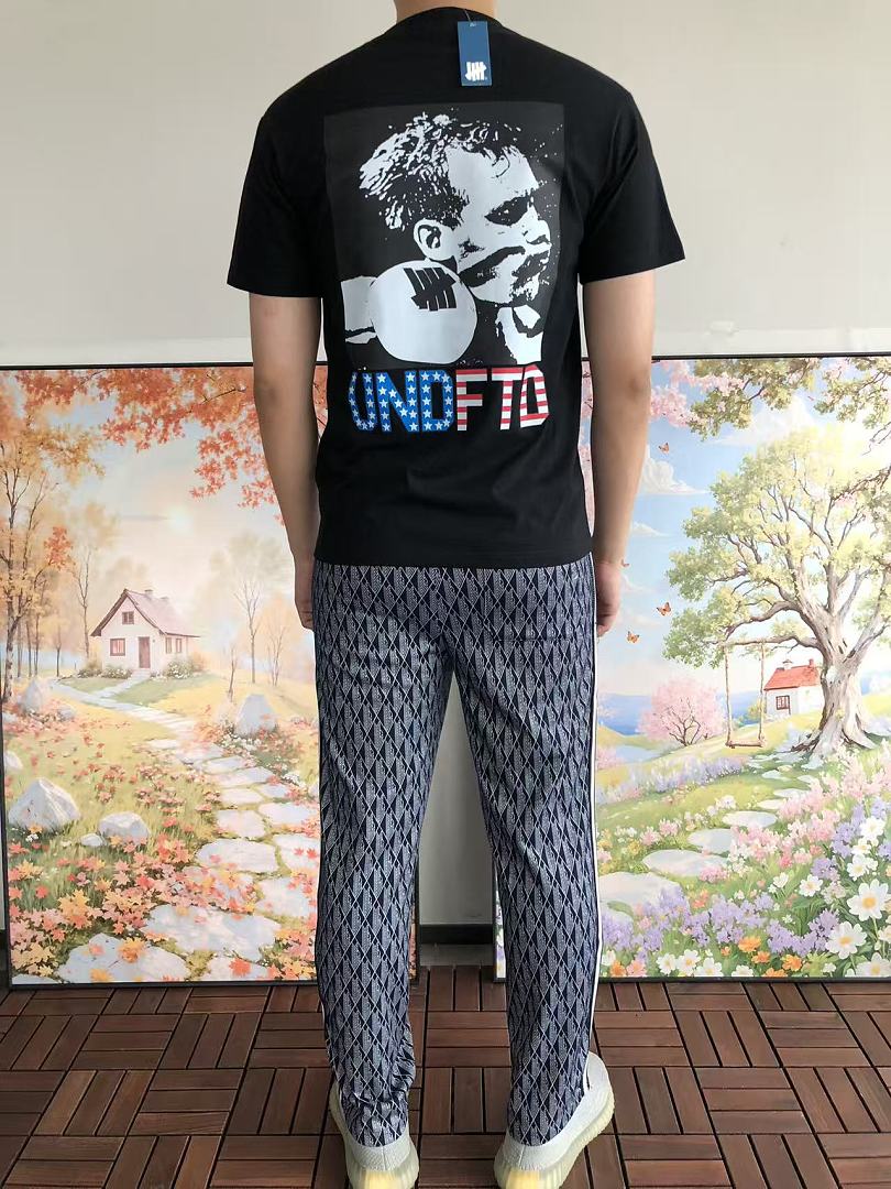 On Running ~ 85 UNDEFEATED T-SHIRT 55070667 (Im 185CM 80KG Iwear Size M In The Photo) - Image 5