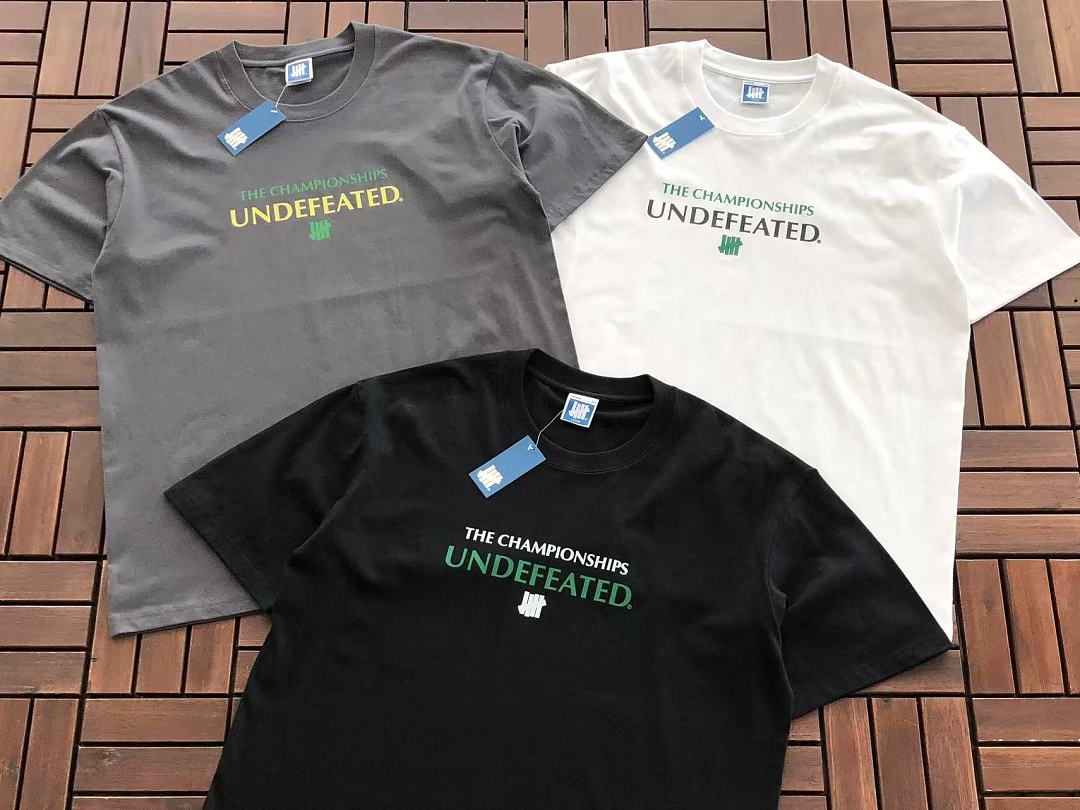 On Running ~85 UNDEFEATED T-SHIRT 55070646 (Im 185CM 80KG Iwear Size L In The Photo) - Image 6