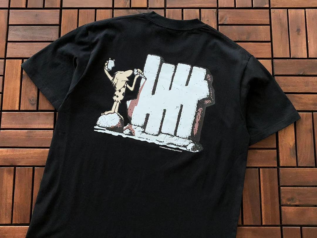 On Running ~89 UNDEFEATED T-SHIRT - Image 7