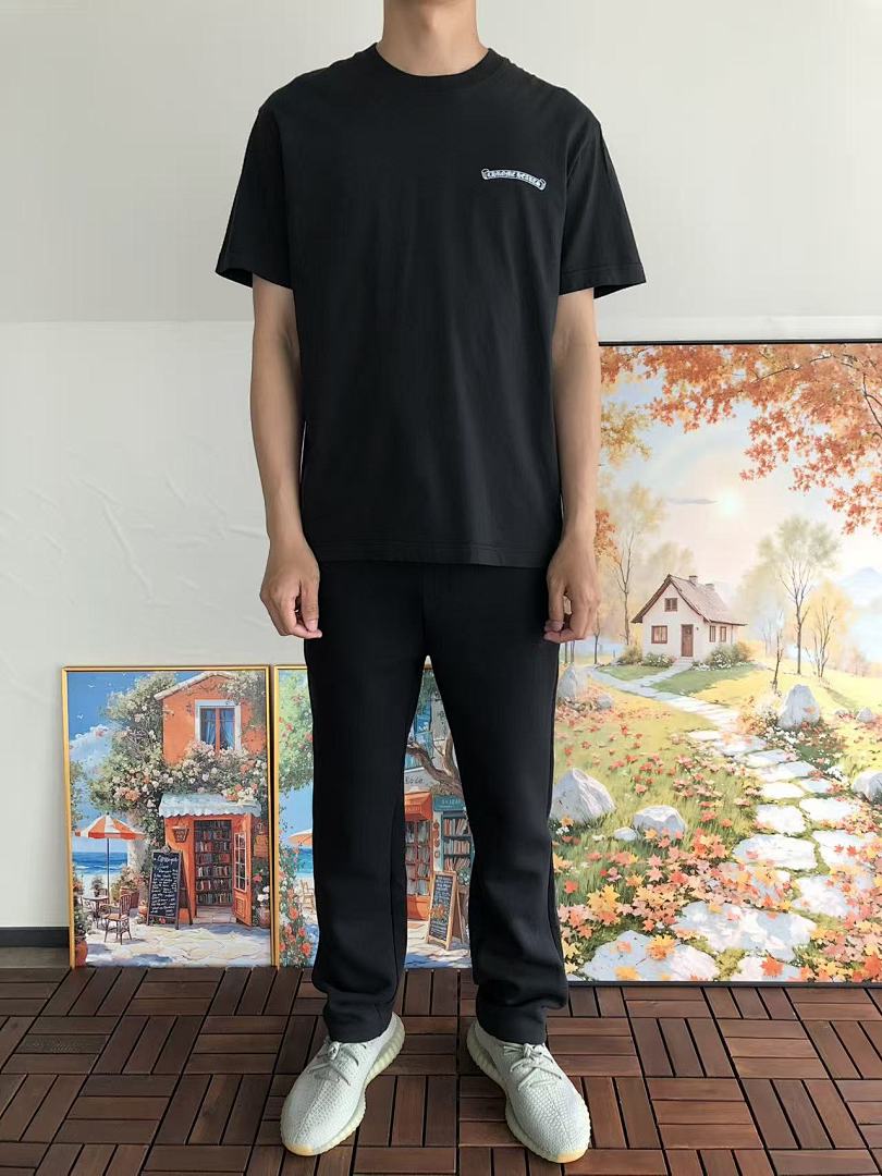 On Running ~109 CH🔥OM🔥 HE🔥RTS T-SHIRT 55022517 (Im 180CM 68KG Iwear Size S In The Photo) - Image 8