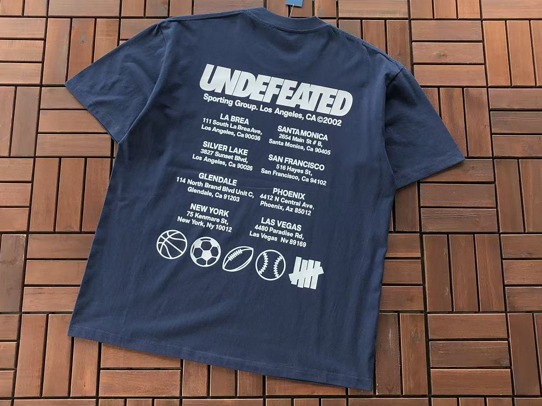 On Running ~85 UNDEFEATED T-SHIRT 55070633 (Im 185CM 80KG Iwear Size L In The Photo) - Image 10