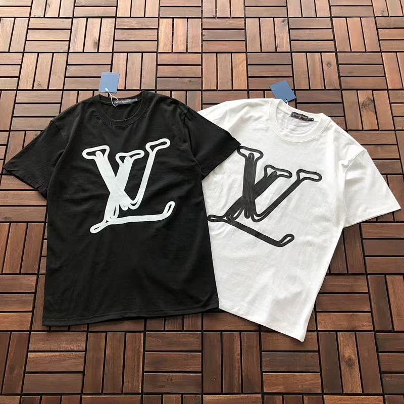 ~85 L🔥 T-SHIRT 22092002 (Im 180CM 68KG Iwear Size M In The Photo), photo 1