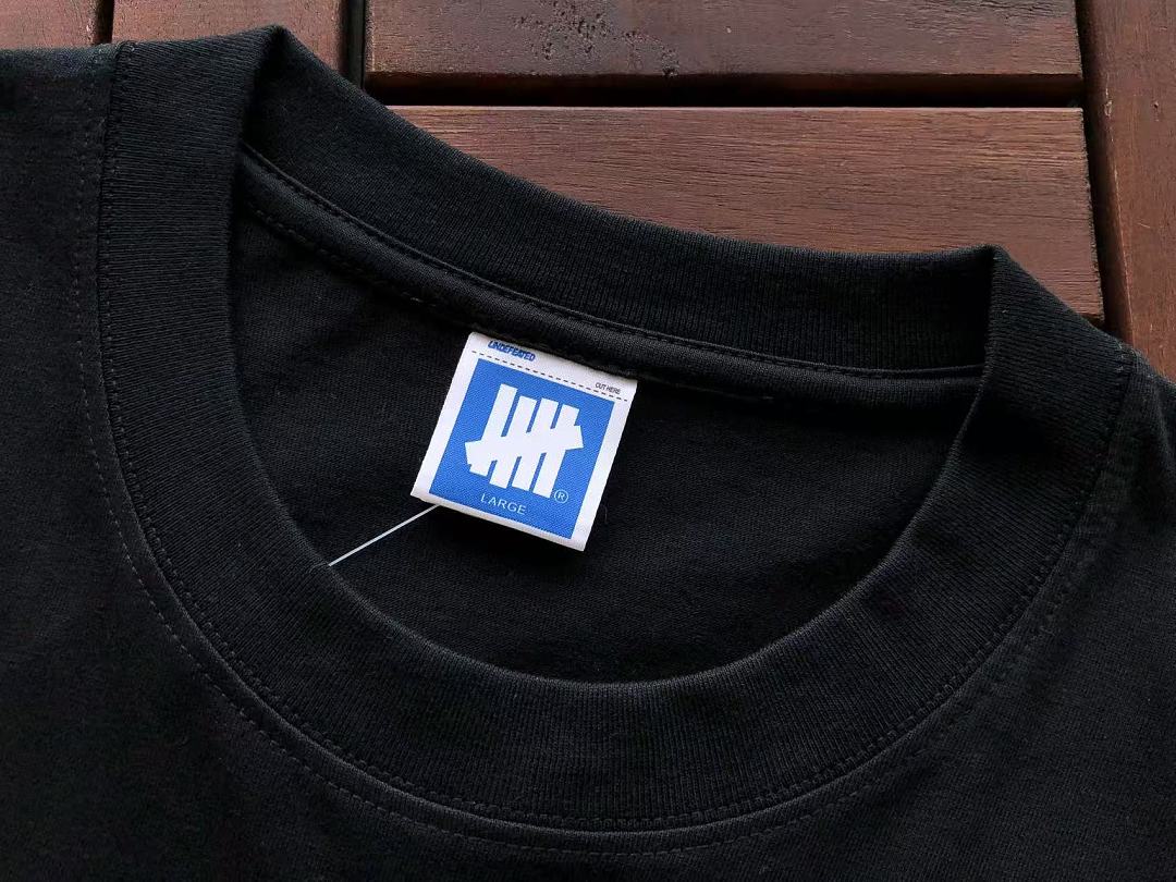 On Running ~ 85 UNDEFEATED T-SHIRT 55072816 (Im 185CM 70KG Iwear Size L In The Photo) - Image 12