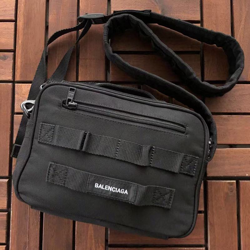 Other ~365 B🔥L🔥🔥🔥IA🔥A BAG 22112833 (Long 16CM* Wide 23CM* High 7CM), photo 1