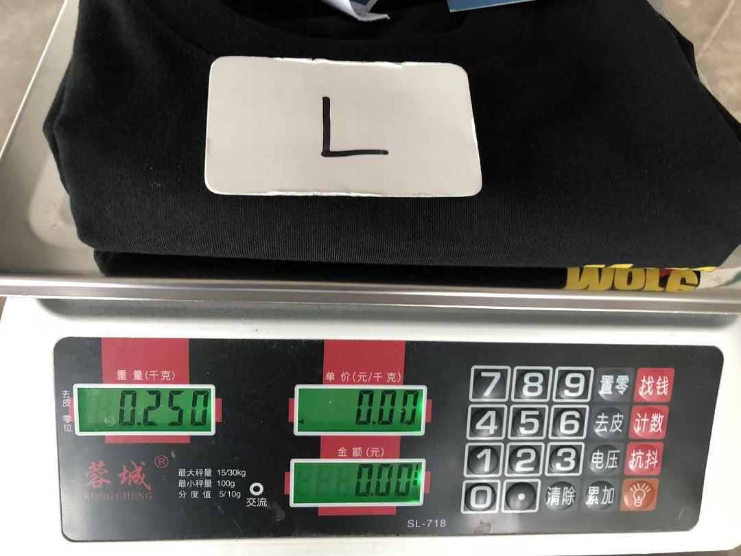 On Running ~85 UNDEFEATED T-SHIRT 55070622 (Im 185CM 80KG Iwear Size L In The Photo) - Image 26