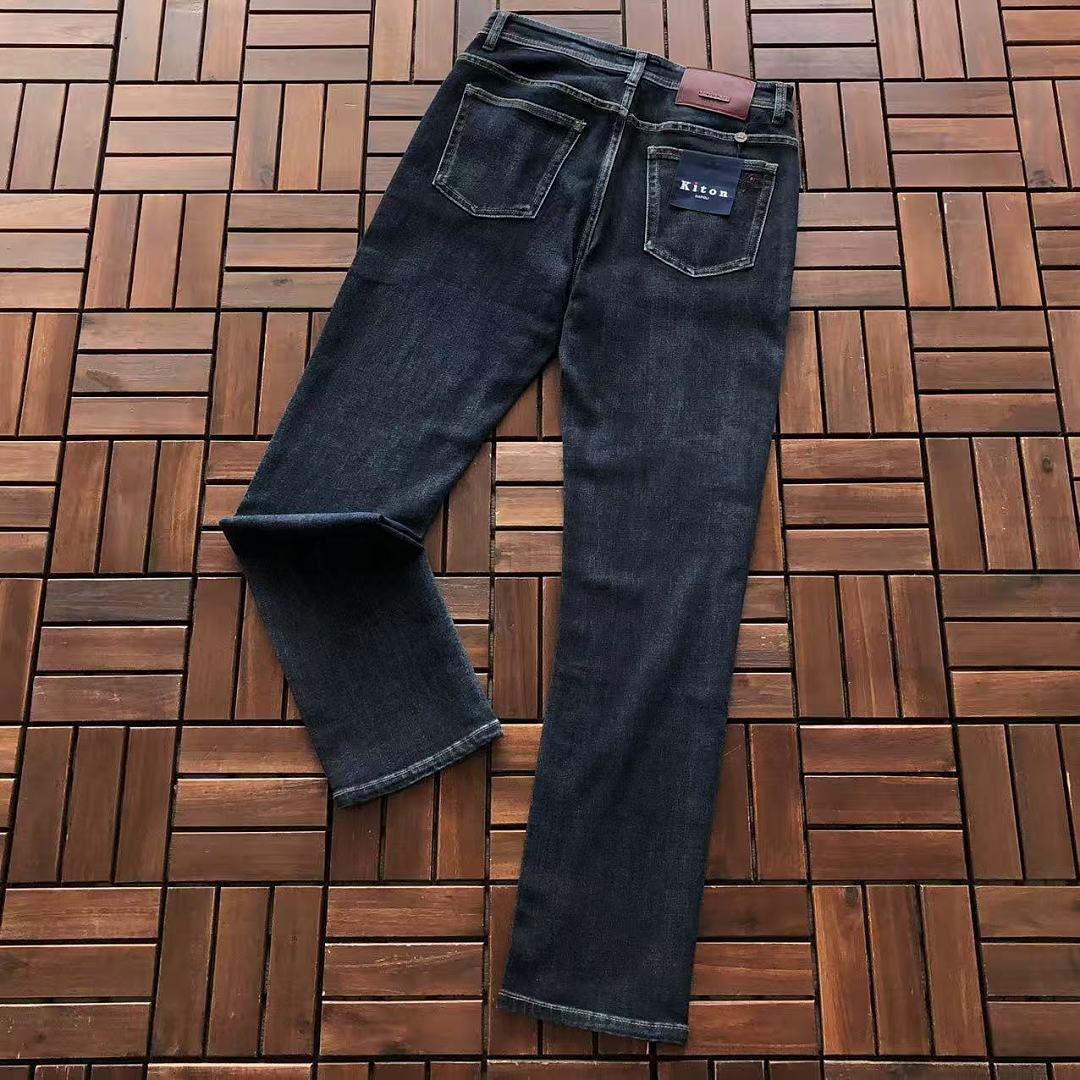 On Running On Running ~179 KITON, photo 1