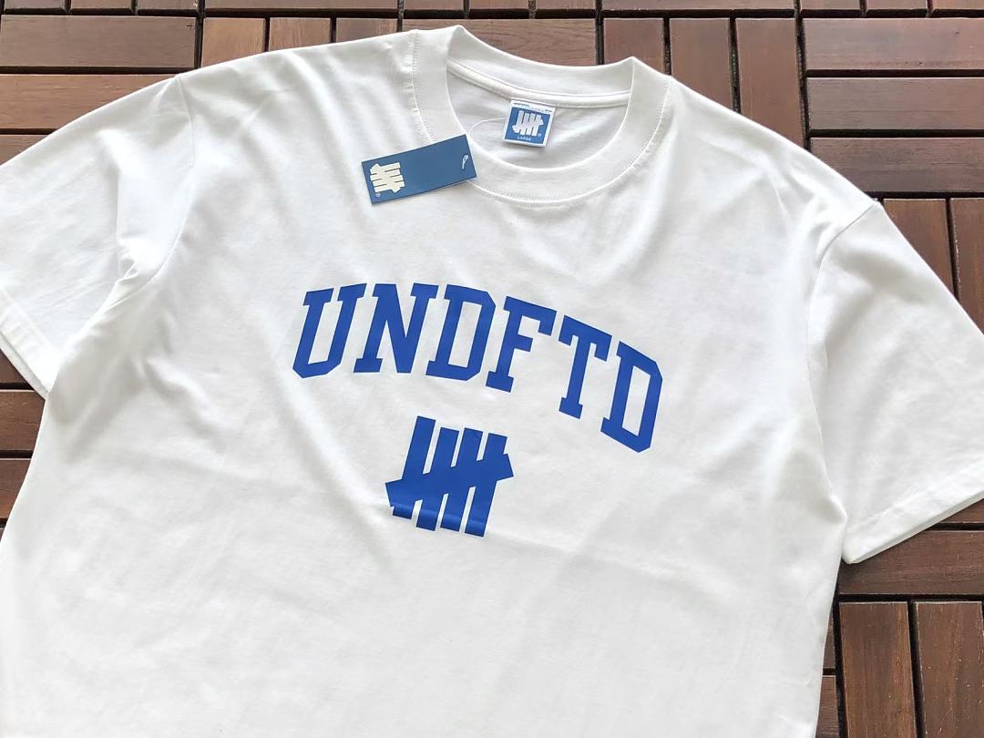 On Running ~85 UNDEFEATED T-SHIRT 55071019 (Im 185CM 70KG Iwear Size L In The Photo) - Image 8