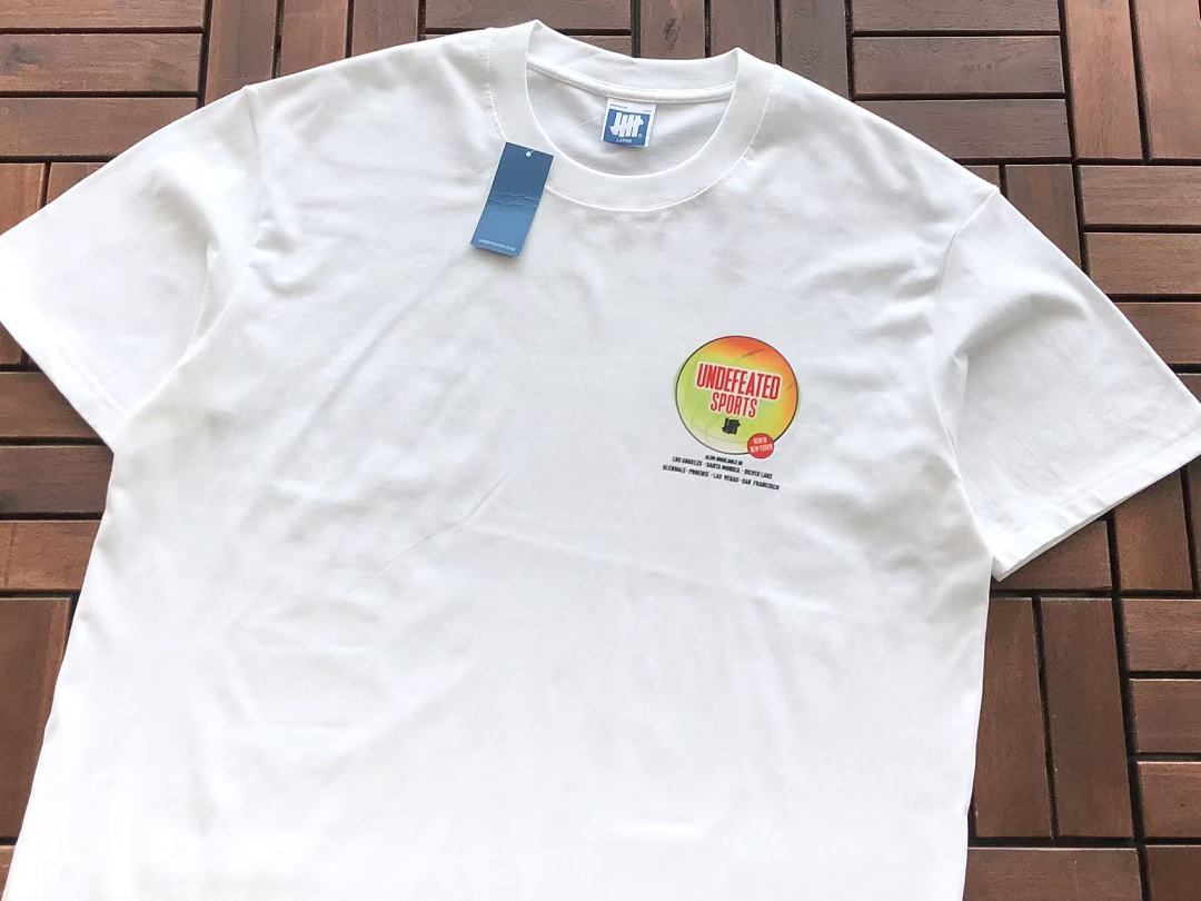 On Running ~85 UNDEFEATED T-SHIRT 55071028 (Im 185CM 70KG Iwear Size L In The Photo) - Image 12