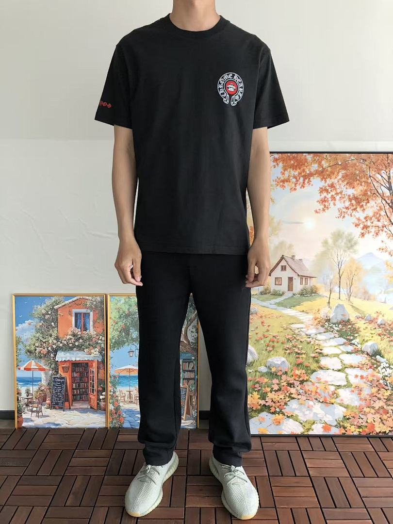 On Running ~109 CH🔥OM🔥 HE🔥RTS T-SHIRT 55022531 (Im 180CM 68KG Iwear Size S In The Photo) - Image 5