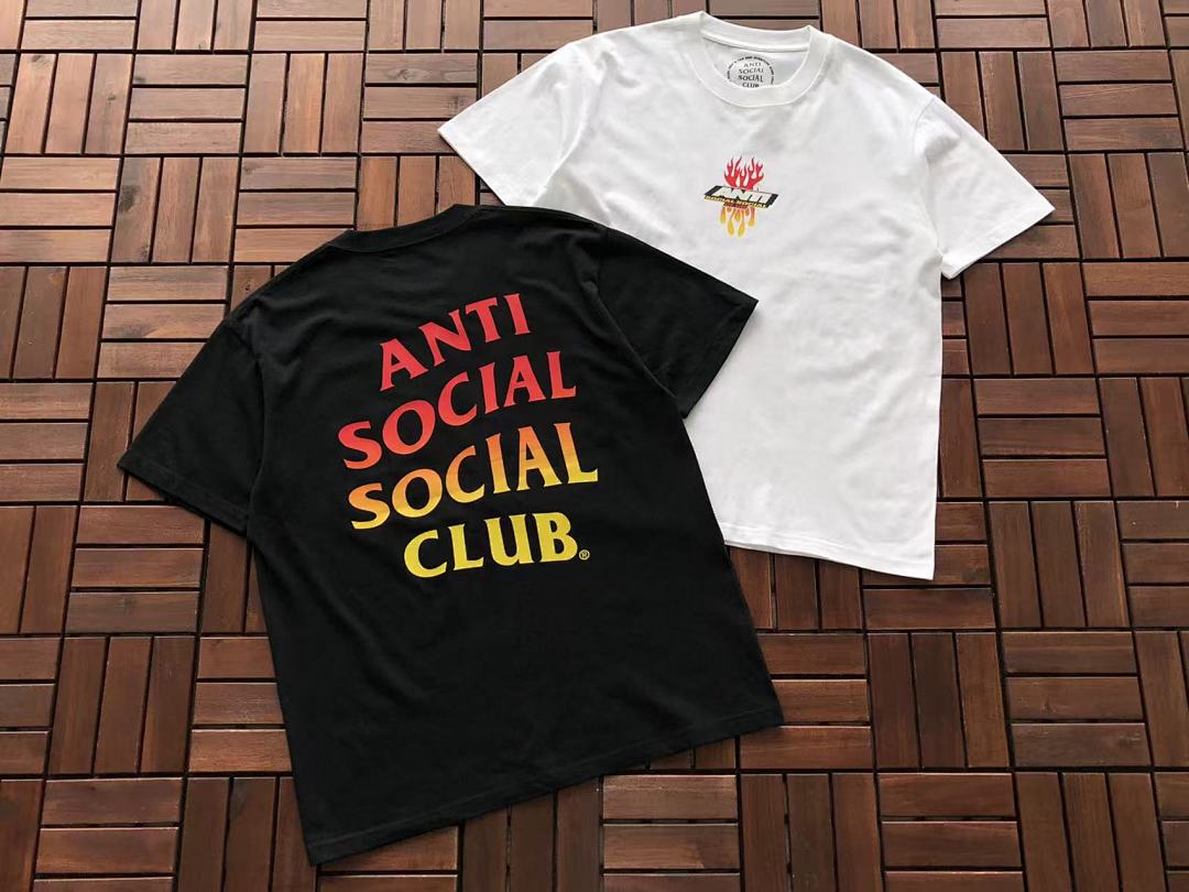 On Running ~ 85 ANTI SOCIAL CLUB T-SHIRT 55041235 (Im 185CM 70KG Iwear Size M In The Photo) - Image 5