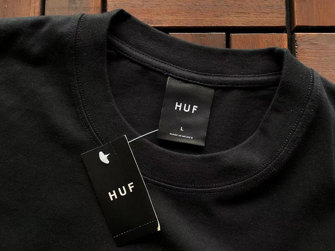 On Running ~85 HUF T-SHIRT - Image 14