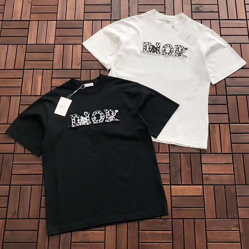 ~139 D🔥O🔥 T-SHIRT 77012649 (Im 176CM 58KG Iwear Size L In The Photo), photo 1