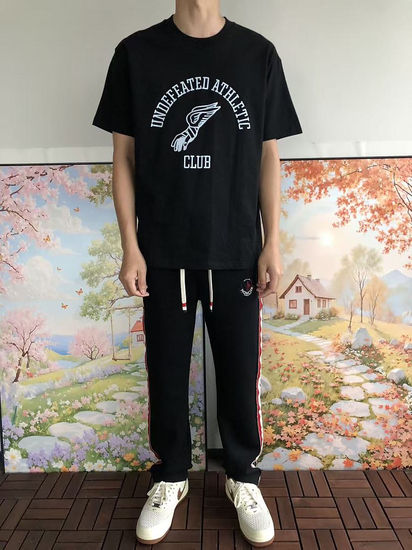 On Running ~85 UNDEFEATED T-SHIRT 55063084 (Im 180CM 68KG Iwear Size L In The Photo) - Image 3