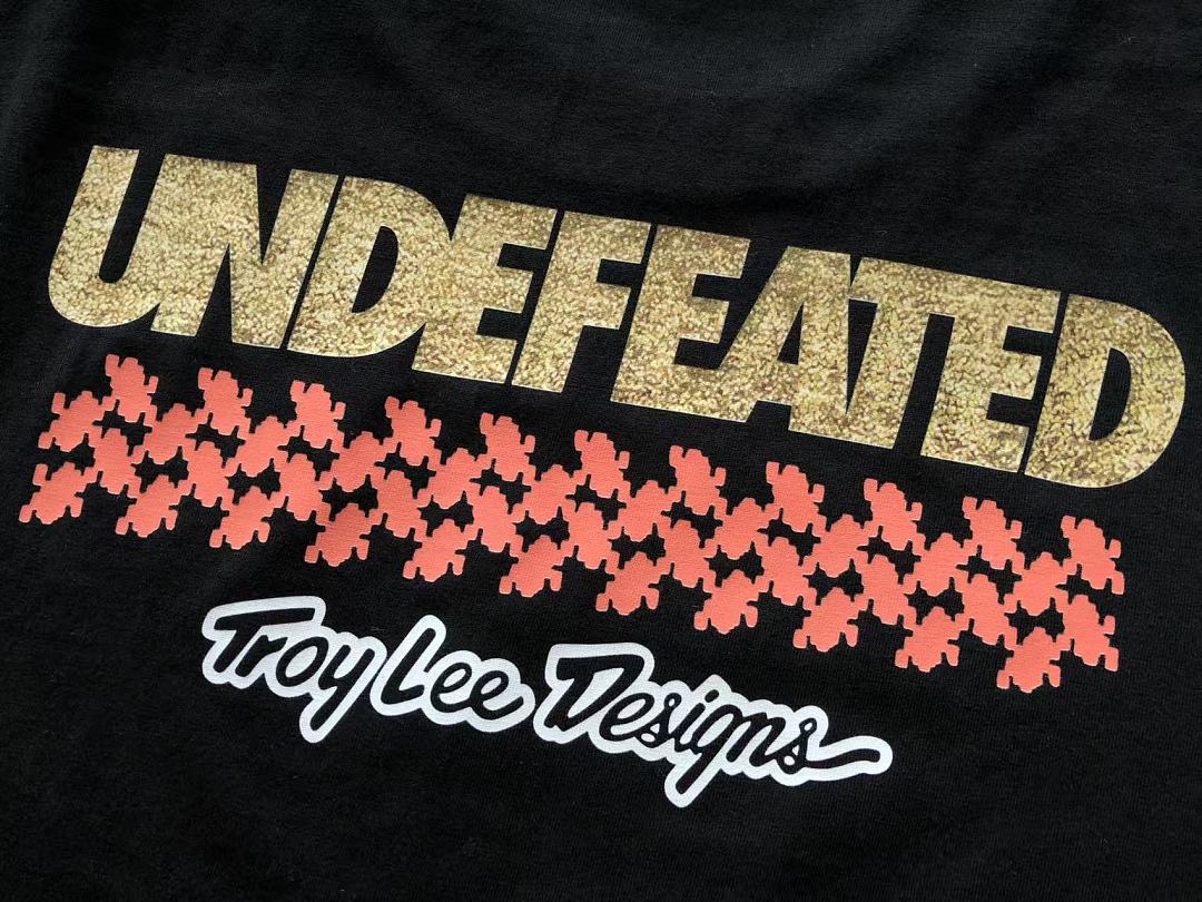 On Running ~85 UNDEFEATED T-SHIRT 55071045 (Im 185CM 70KG Iwear Size L In The Photo) - Image 16