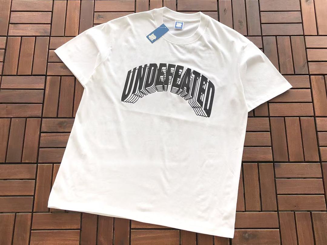 On Running ~85 UNDEFEATED T-SHIRT 55071054 (Im 185CM 70KG Iwear Size L In The Photo) - Image 7