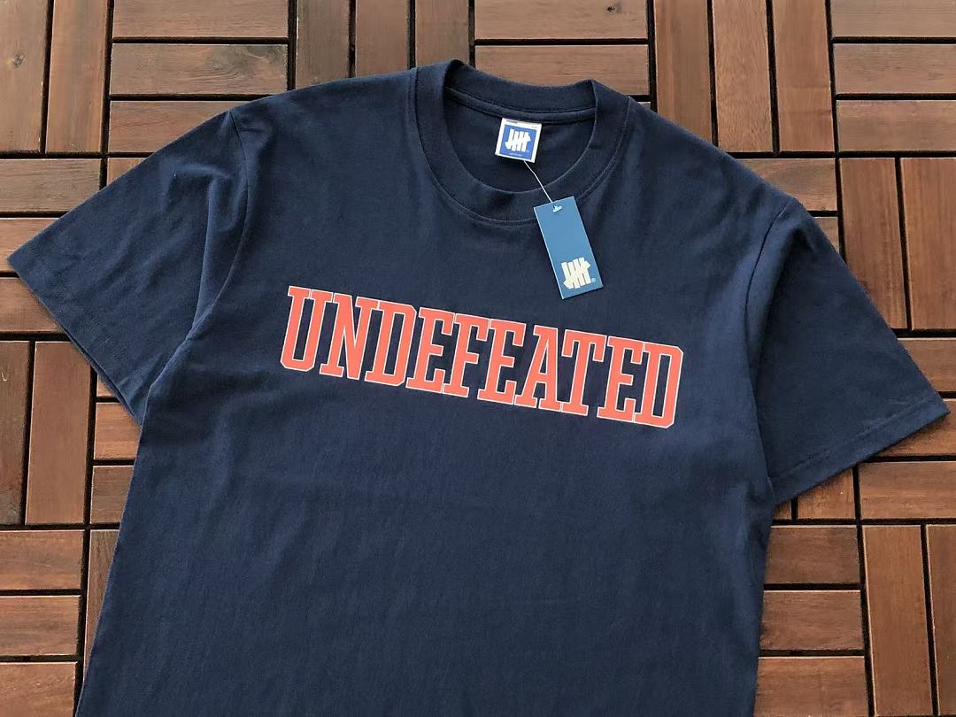 On Running ~85 UNDEFEATED T-SHIRT 55051435 (Im 185CM 80KG Iwear Size L In The Photo) - Image 9