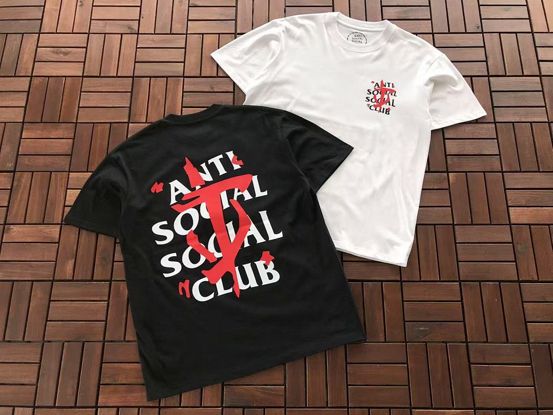 On Running ~ 85 ANTI SOCIAL CLUB T-SHIRT 55041278 (Im 185CM 70KG Iwear Size L In The Photo) - Image 5