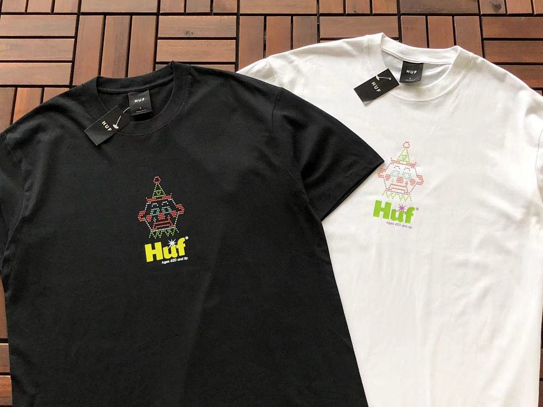 On Running ~85 HUF T-SHIRT - Image 4