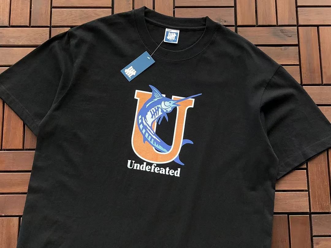On Running ~85 UNDEFEATED T-SHIRT 55063074 (Im 180CM 68KG Iwear Size L In The Photo) - Image 12