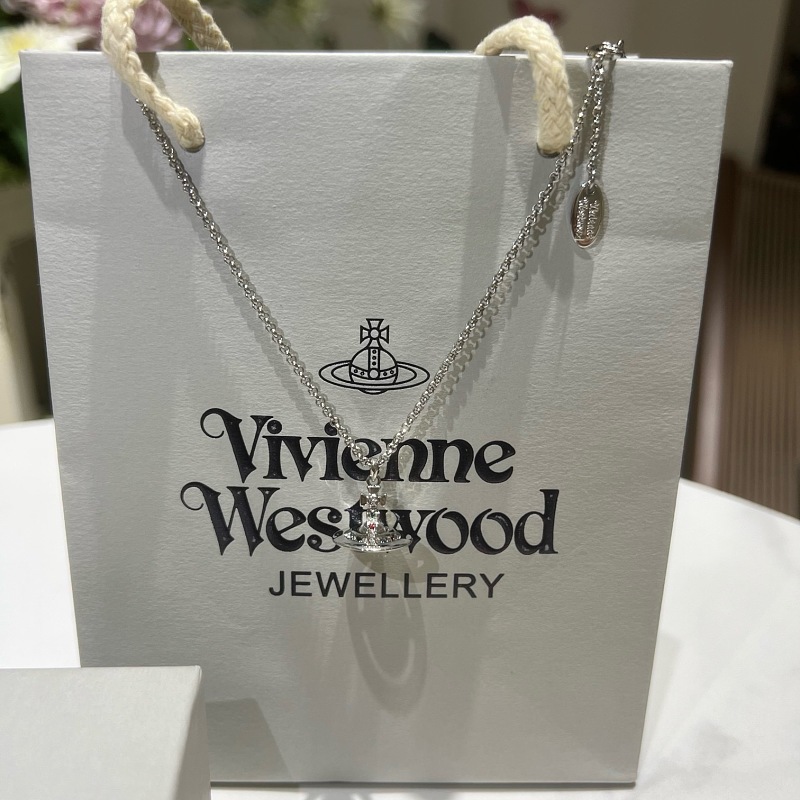 ~125 VIVIENNE WESTWOOD, photo 1